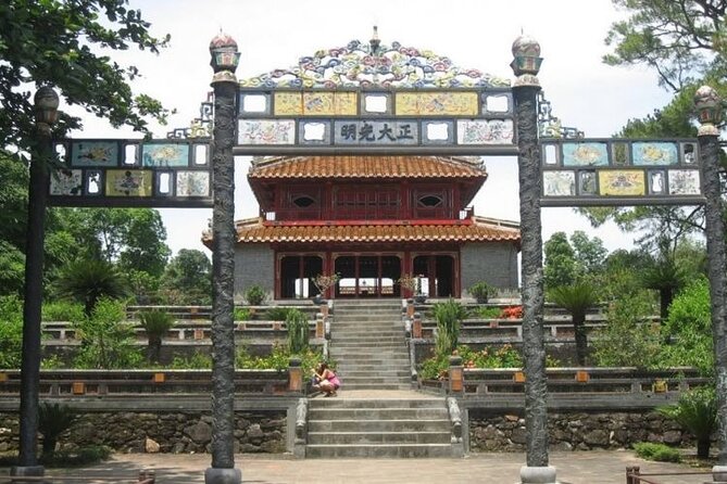 Half-Day Hue City Motorcycle Private Tour With Driver - Accessibility and Participation