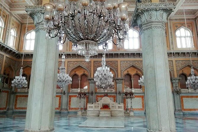 Half day Hyderabad tour about the opulence and splendor of Nizams in private car - Key Points
