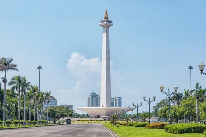 Half Day Jakarta Private Tour in Two Highlight Place - Pickup Information