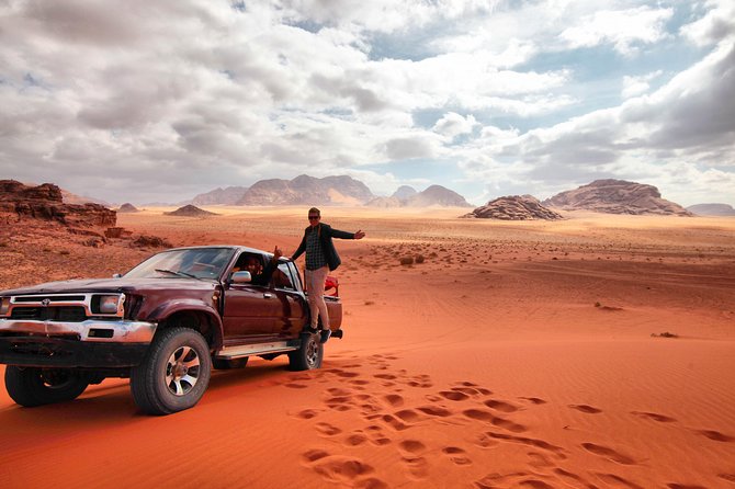 Half-Day Jeep Tour: Wadi Rum Images - Sandboarding Adventure in Wadi Rum
