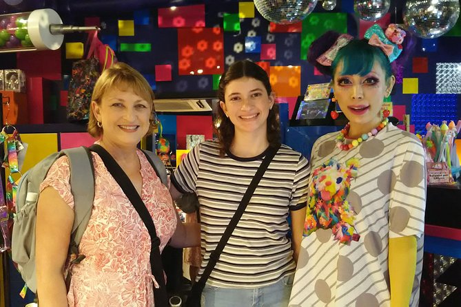 Half-day Kawaii Tour in Harajuku - Admiring Local Street Art