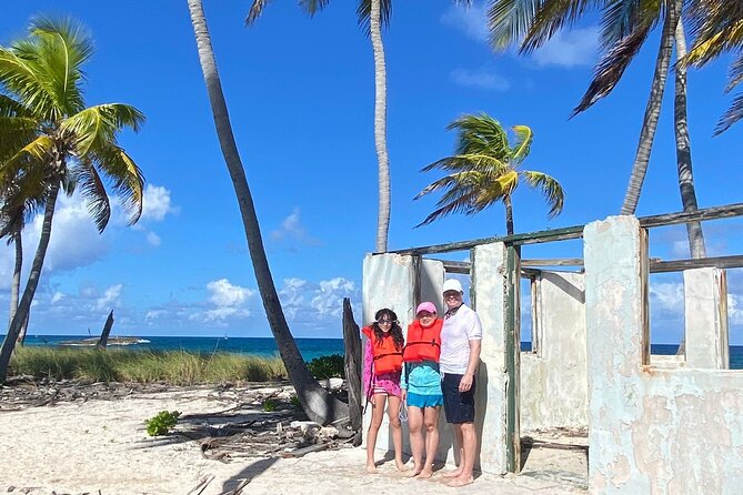 Half-Day Luxury Private Rose Island Pigs and Turtles Excursion - Customer Feedback Highlights
