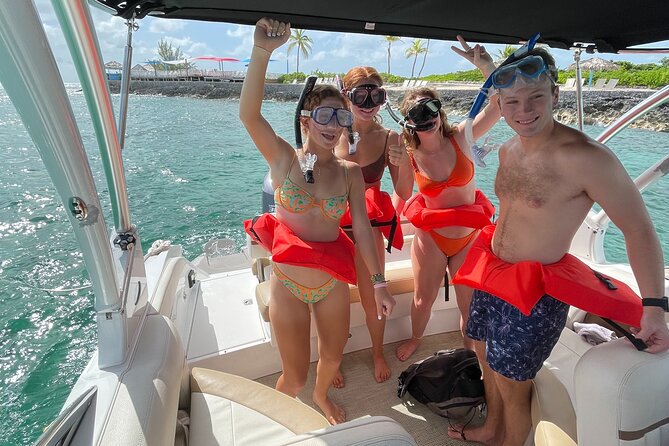 Half-Day Luxury Private Rose Island Pigs and Turtles Excursion - Excursion Location