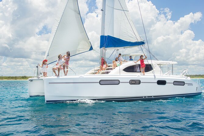 Half-Day Luxury Sailing Experience in Tulum With Open Bar - Gourmet Lunch and Open Bar