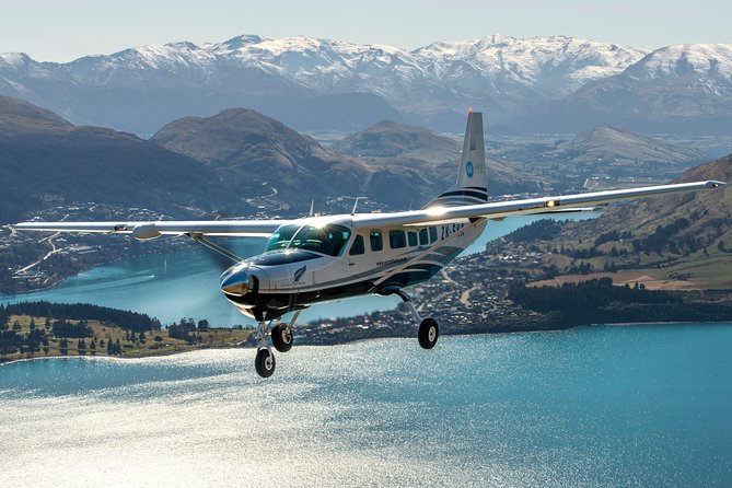 Half-Day Milford Sound Flight and Cruise From Queenstown - Exploring Fiordland National Park