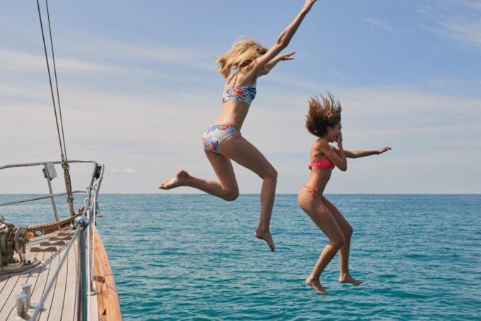 Half Day Morning Athens Cruise With Lunch and Swim Stop - Snorkeling Equipment Provided