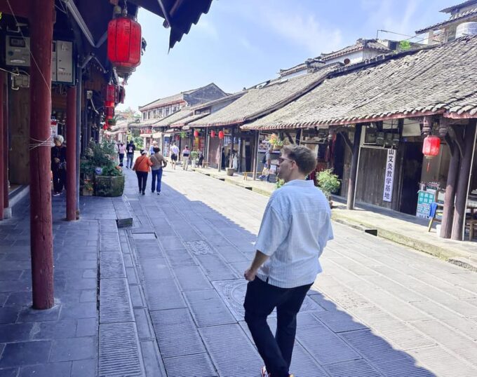 Half-day Panda Private Trip+Ancient Town - Prohibited Items