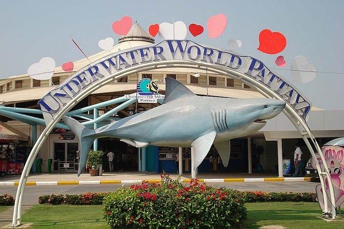 Half Day Pattaya Floating Market and Underwater World Pattaya Combo - Tour Appreciation