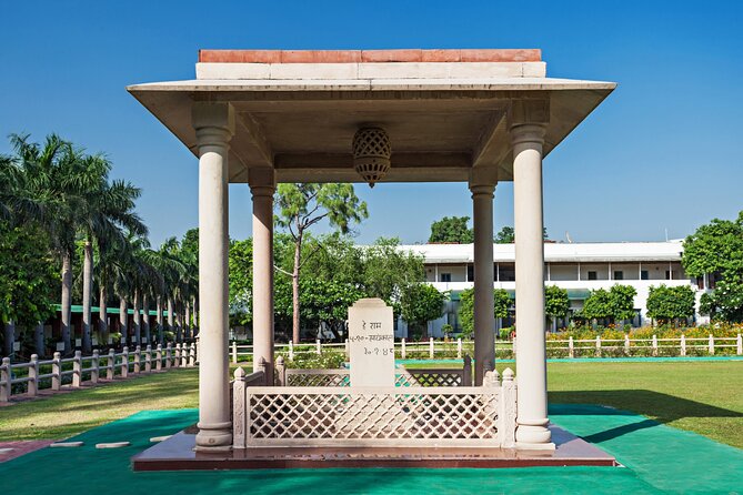 Half-Day Premium New Delhi Cycling Tour - Explore Its Glorious Past - Booking Information
