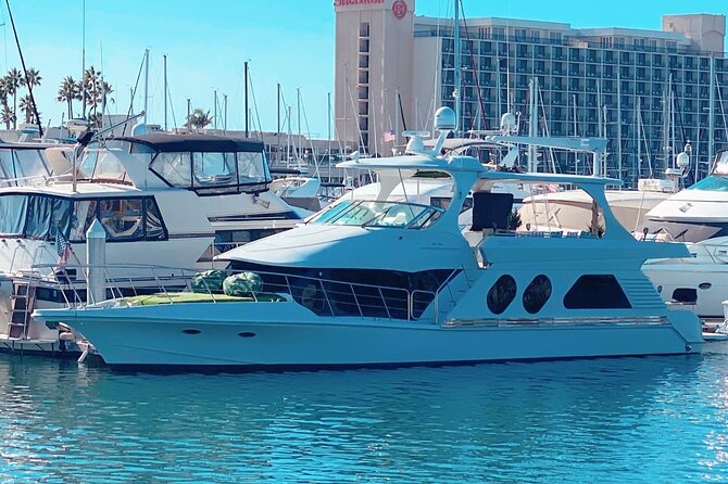 Half-Day Private 62ft Island Boat Tour of San Diego Bay - Amenities and Features