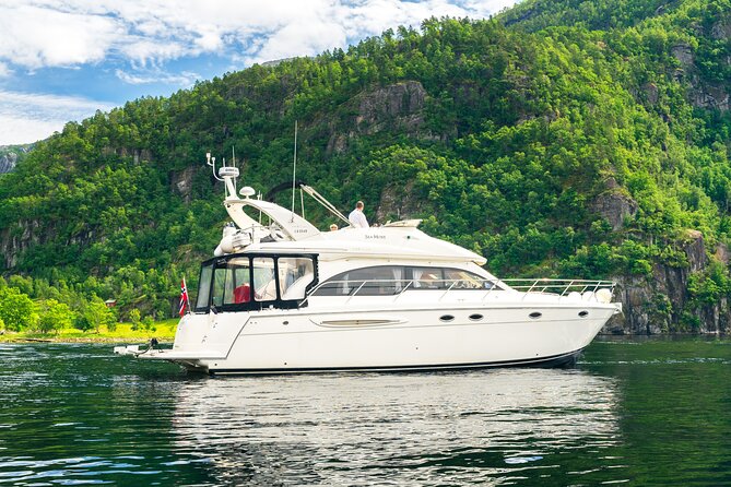 Half-Day Private Cruise to Bekkjarvik Gjestgiveri From Bryggen Port - Included Amenities