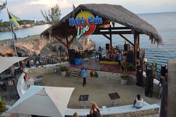 Half-Day Private Guided Ricks Café & Negril Seven Mile Beach Tour - Negril Seven Mile Beach