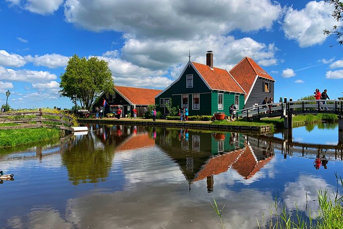 Half-Day Private Guided Sightseeing Tour of Zaanse Schans - Getting to Zaanse Schans