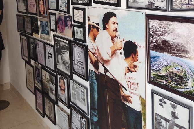 Half-day Private Historical Tour in Pablo Escobar - Meeting and Pickup
