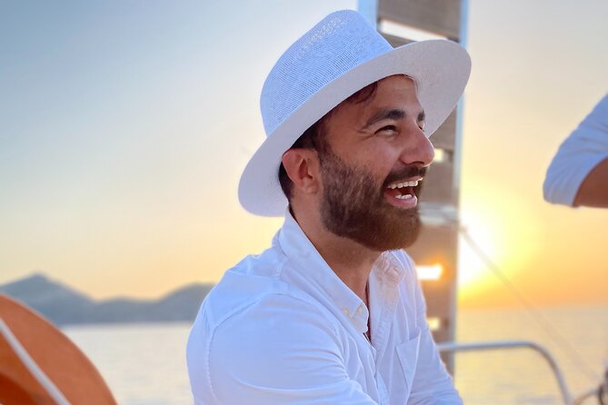 Half-Day PRIVATE Sunset Cruise Catamaran to Kleftiko With Lunch - Dining and Beverages