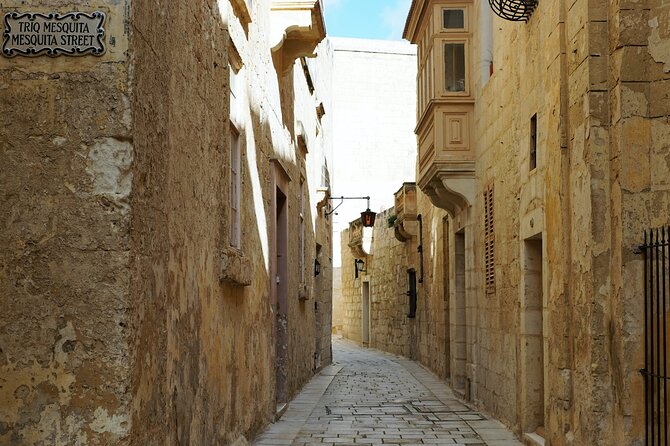 Half Day Private Tour Around the Island in Malta - Knowledgeable and Friendly Guides