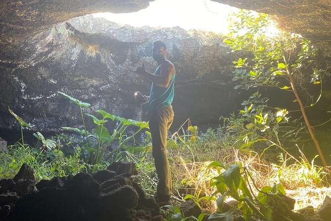 Half Day Private Tour: Caves and Volcanic Refuges - Cave Exploration