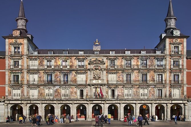 Half-Day Private Tour in Madrid With Art Historian Guide - Tour Highlights