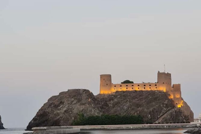 Half-Day Private Tour in Muscat City Oman - Meeting Point and Pickup Details