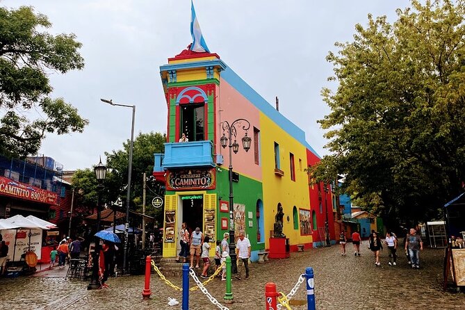 Half Day Private Tour of Buenos Aires With Local Guide - Plaza De Mayo Highlights