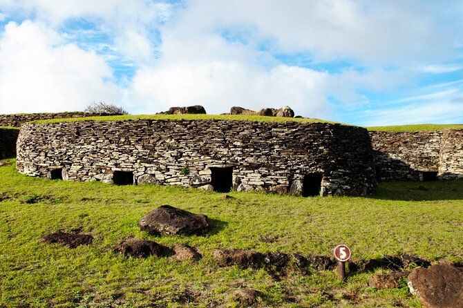 Half Day Private Tour: Rano Kau and Orongo the City of Kings - The Tangata Manu Competition