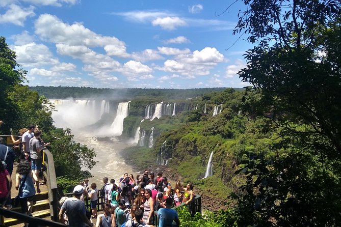 Half-Day Private Tour to Iguazu Falls in Brazil - Positive Traveler Reviews