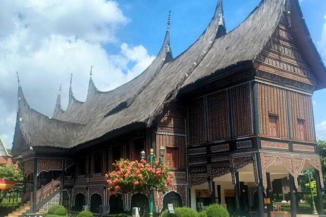 Half-Day Private Tour to Miniature Park in Jakarta Explorer - Tour Details and Inclusions