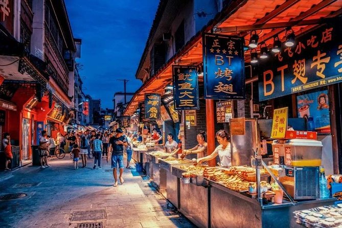Half Day Private Tour to Yellow Crane Tower and Night Market Snack Food in Wuhan - Pickup Details