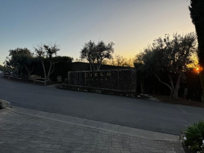 Half Day Private Wine Tasting Tour in Malibu - Luxury Vehicle Options