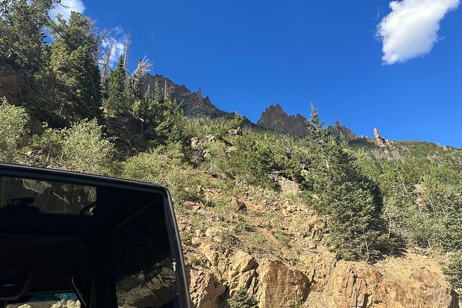 Half-Day Retractable Glass Top Tour in Rocky Mtn National Park - Knowledgeable and Friendly Guides