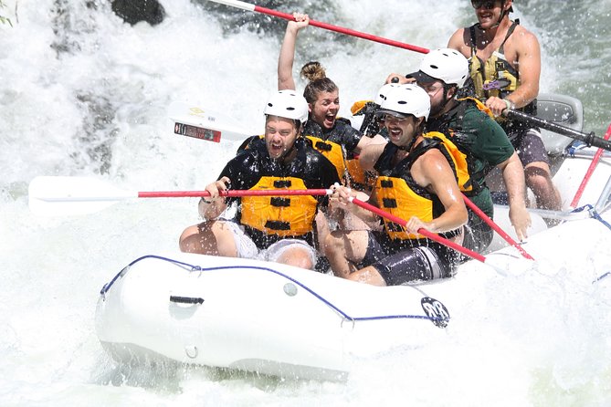 Half Day Rogue River White Water (Class I- IV) - Paddling Through Nugget Falls/Powerhouse