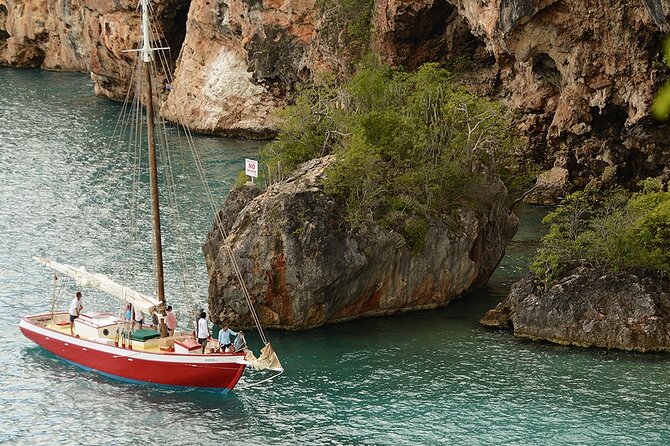 Half-Day Sail, Snorkel Adventure, and Lunch at Little Bay - Overview of the Experience