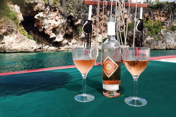 Half-Day Sail, Snorkel Adventure, and Lunch at Little Bay - Traveler Information