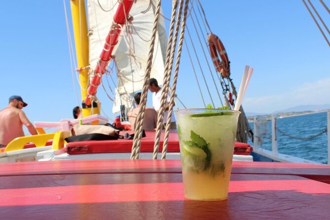 Half-Day Sailing Tour in Baia De Lagos With Lunch - Pet-Friendly Policy