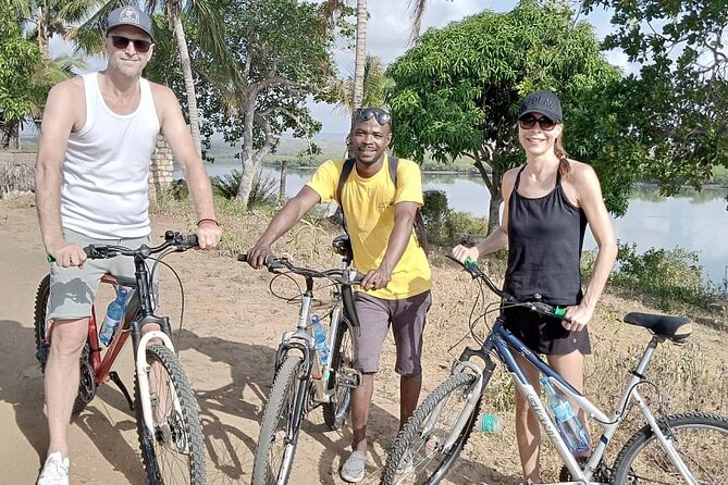 Half-Day Scenic Bike Tour - Meeting and Pickup