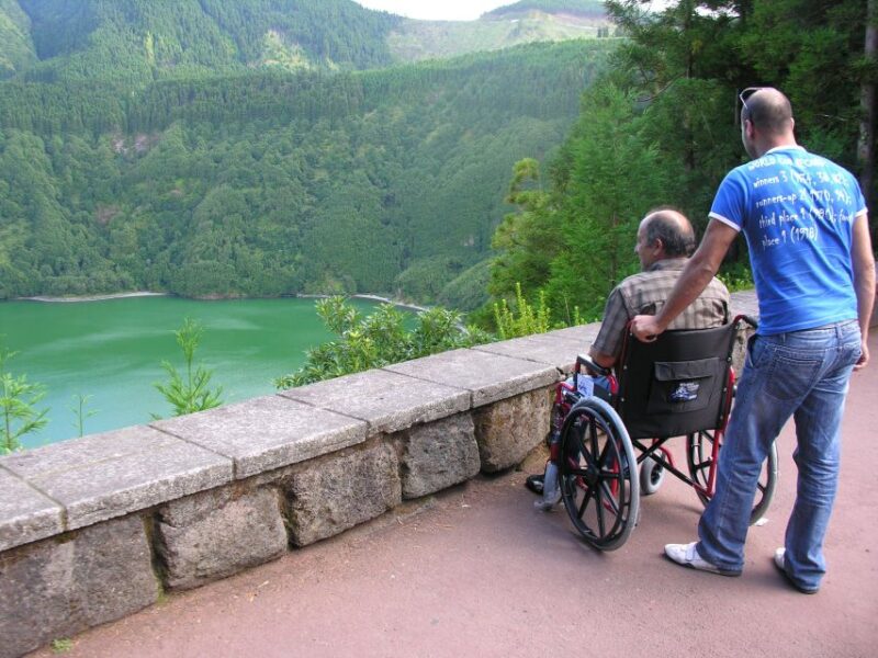Half-Day Sete Cidades Adapted Van Tour - Key Points