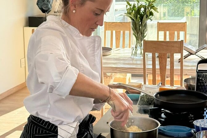 Half-Day Small Group Cooking Experience in Franschhoek - Meeting Point and Accessibility Details