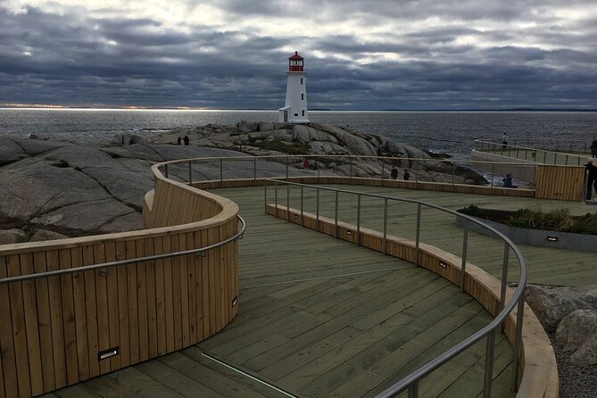 Half Day Small Group Tour in Peggys Cove and Titanic Cemetery - Peggys Cove