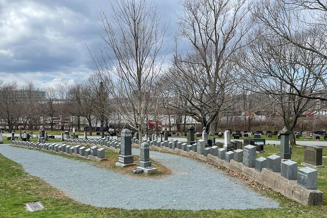 Half Day Small Group Tour in Peggys Cove and Titanic Cemetery - Transportation