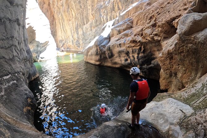 Half Day - Snake Canyon Adventure Tour in Jebel Shams - Highlights of the Tour