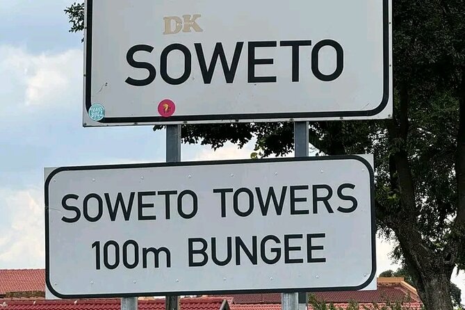 Half Day Soweto Guided Tour - Meeting and Pickup