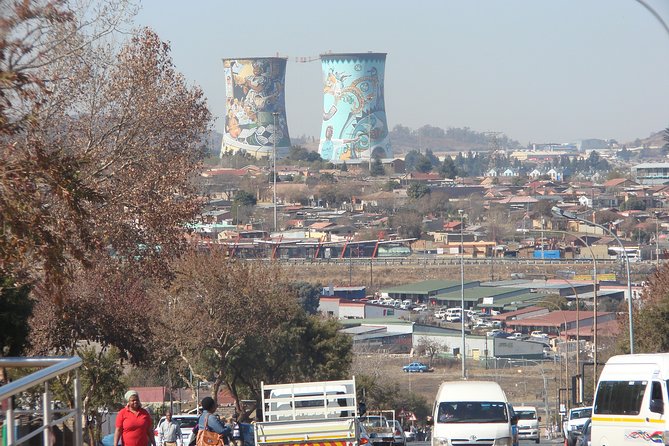 Half Day Soweto Tour From Apartheid Museum - Meeting Point and Accessibility