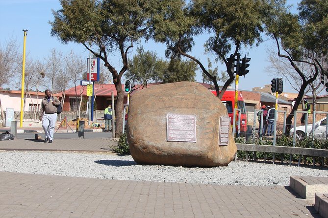 Half Day Soweto Tour From Apartheid Museum - Tour Duration and Itinerary