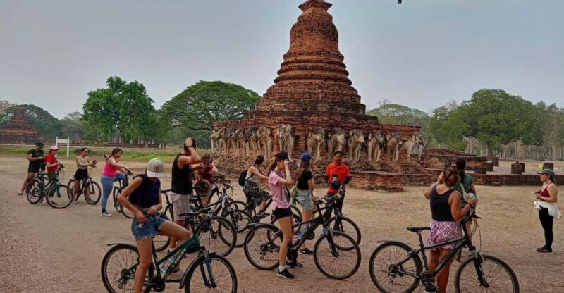 Half-Day Sukhothai Countryside Bicycle - Visiting a Bamboo Wickerwork Family