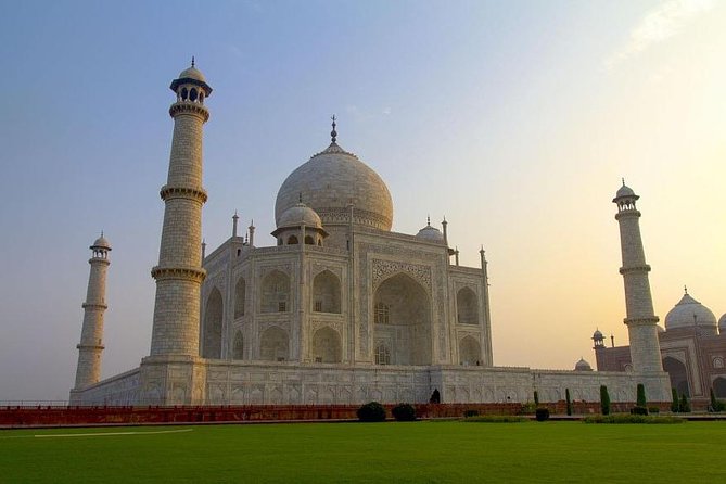 Half Day Sunrise Tour of Taj Mahal by TUK TUK - Exploring the Taj Mahal at Sunrise
