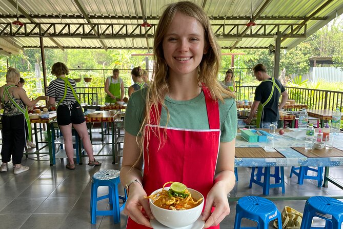 Half-Day Thai Cooking Class at Organic Farm in Chiang Mai - Pickup and Meeting Details