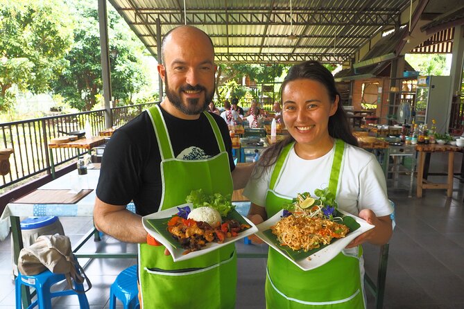 Half-Day Thai Cooking Class at Organic Farm in Chiang Mai - Organic Farm Visit