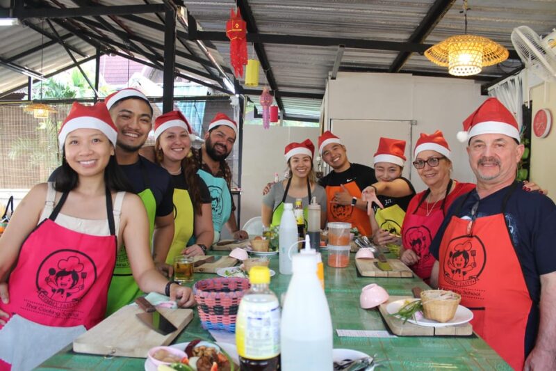 Half Day Thai Cooking Class With Market Tour - Key Points