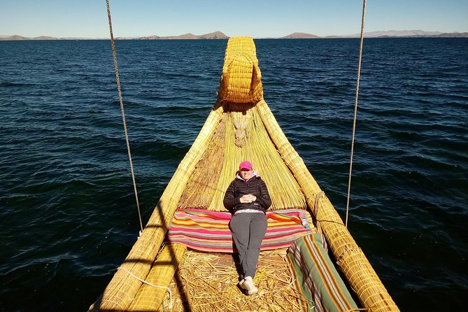Half Day - TITIKAKA LAKE - The White God Legend - Navigating the Floating Islands