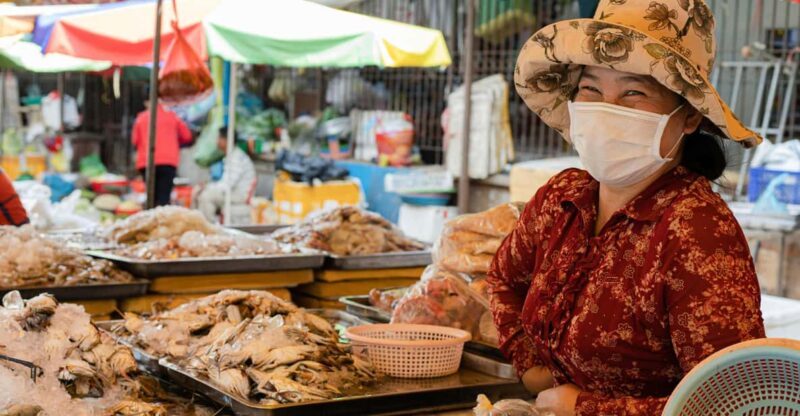 Half Day Tour and Explore Local Market and Food Tasting - Food Tasting Highlights